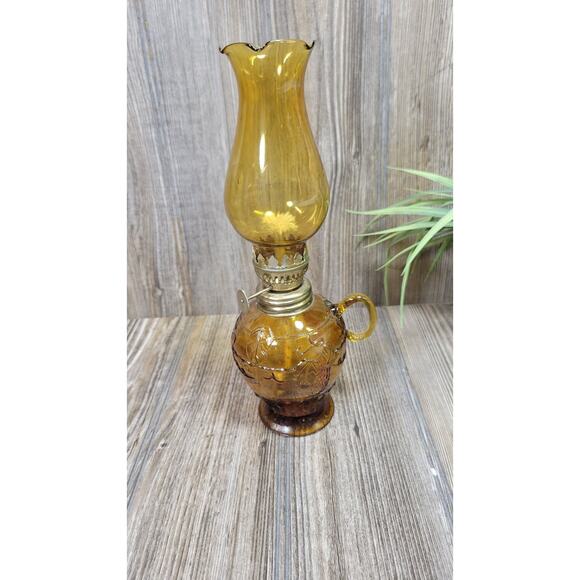 Vintage Miniature Oil Lamp, Amber Glass Grape, Finger Handle Hong Kong - Picture 2 of 5